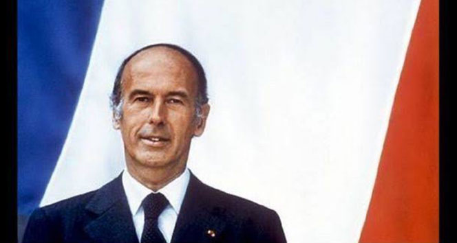 Eski Fransa Cumhurbaşkanı Valery Giscard d’Estaing koronavirüsten hayatını kaybetti
