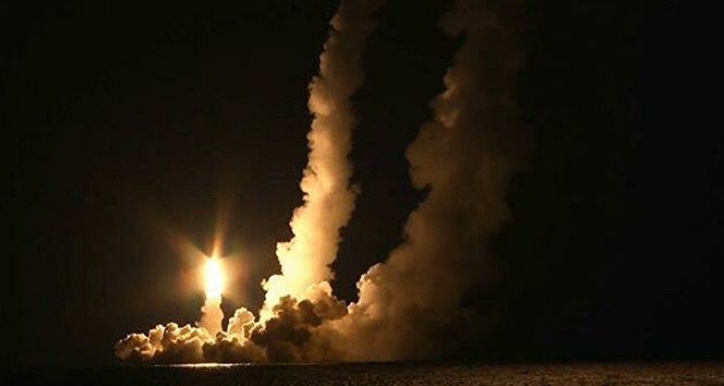 Rusya, 8 bin kilometre menzilli balistik füze denemesi yaptı