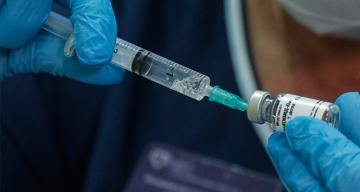 İngiltere Moderna’nın korona virüs aşısına onay verdi