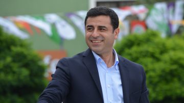 Demirtaş: HDP olarak Türkiye açılımı yapmak zorundayız